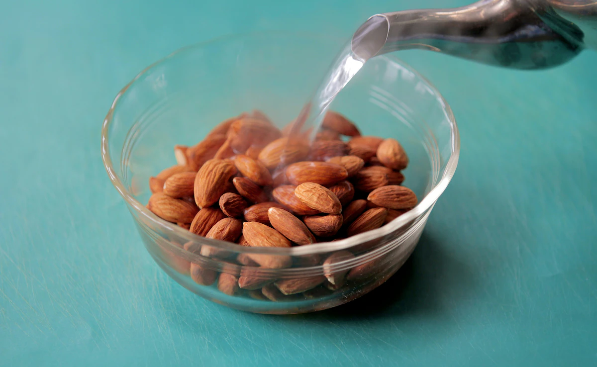 **5 Science-Backed Reasons to Drink Soaked Almonds in Milk Before Bed for Gut Health & Sleep**