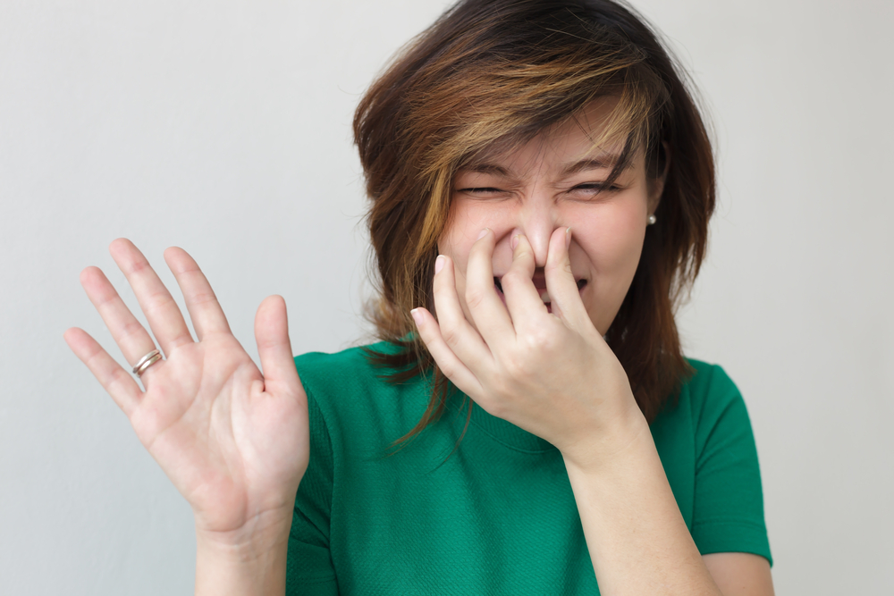 **Top 5 Foods That Cause Bad Breath – And The Doctor-Approved Solutions**