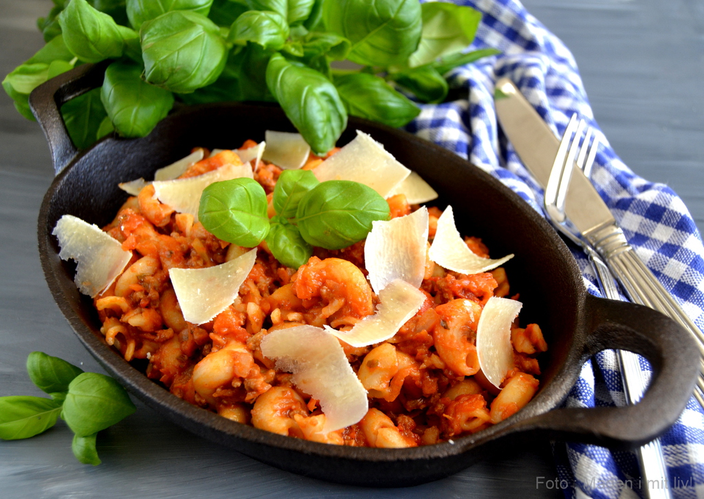 **One Pot, No Fuss, All Flavor: Your Secret Weapon for Stress-Free Dinners**
